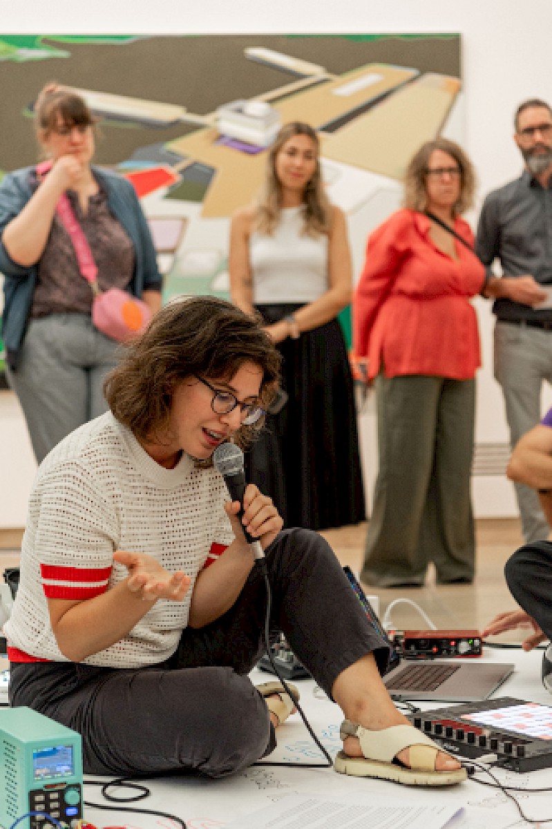 Let's Symbiose and Be With 1